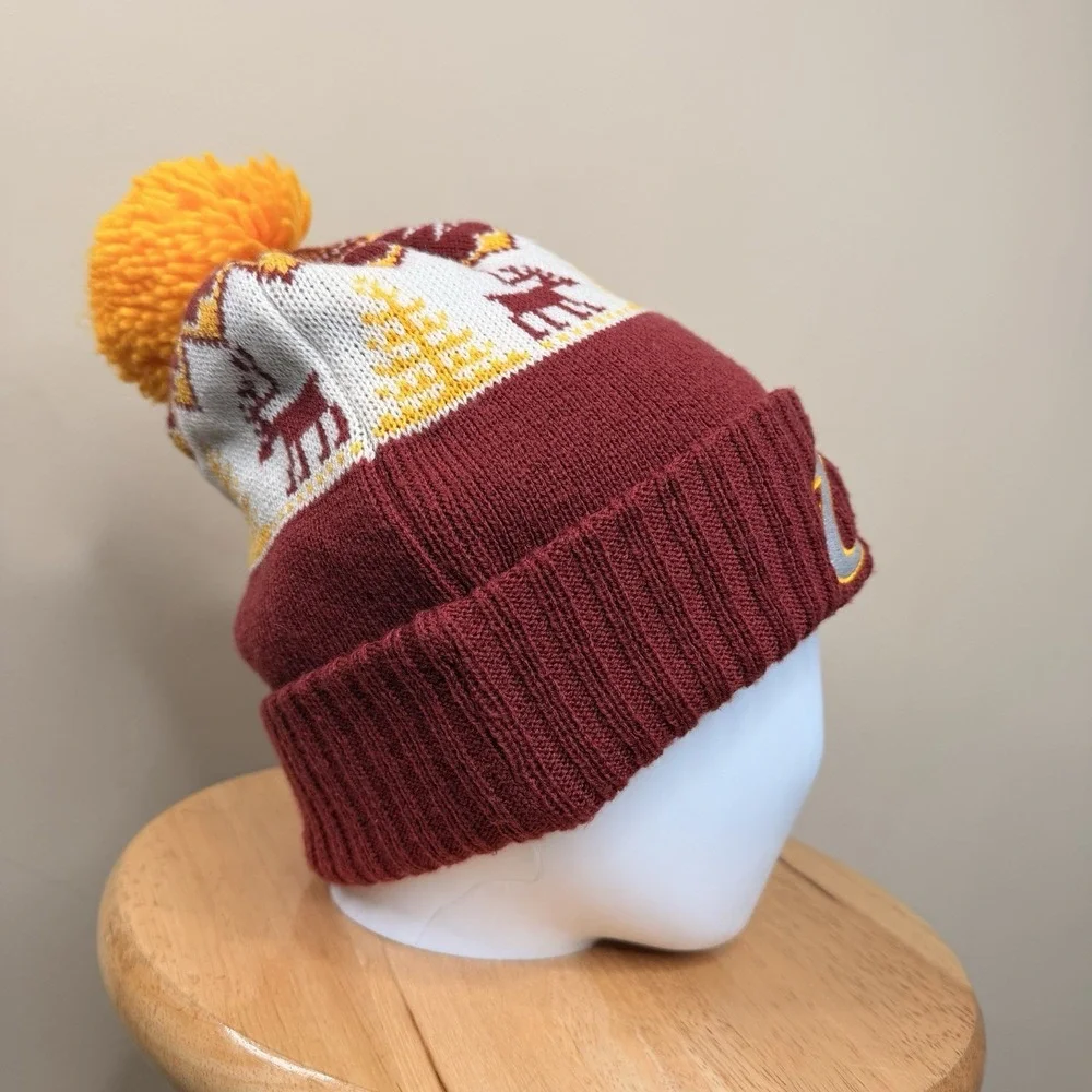 Adidas Cleveland Cavaliers Knit Cuffed Beanie Hat Pom-pom 100% ACRYLIC burgundy